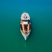 Tünde nosztalgiahajó a Balatonon