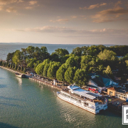 Plázs bulihajó a Siófok katamaránon