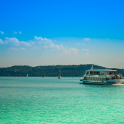 Szigliget motoros a Balatonon