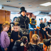 Halloween gyerekhajó