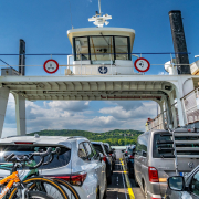 Kisfaludy Sándor komp fedélzete