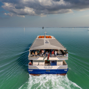 Szent Miklós motoroshajó a Balatonon