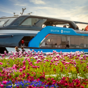 Siófok Hajóállomás Balaton katamarán