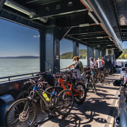 Kerékpárszállítás a kompon