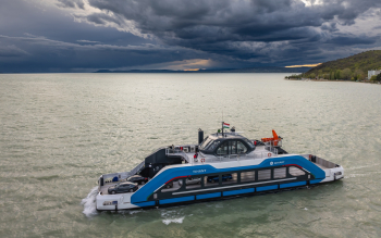 Komp a Balatonon