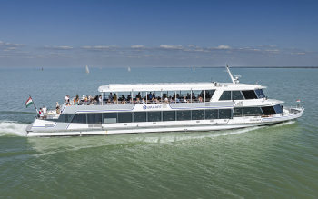 Szigliget motoros hajó header kép