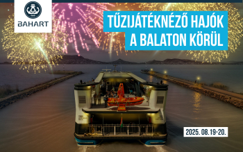 Tűzijátéknéző hajó